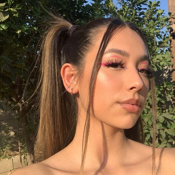 Faux mink lashes - Picture 3 of 3